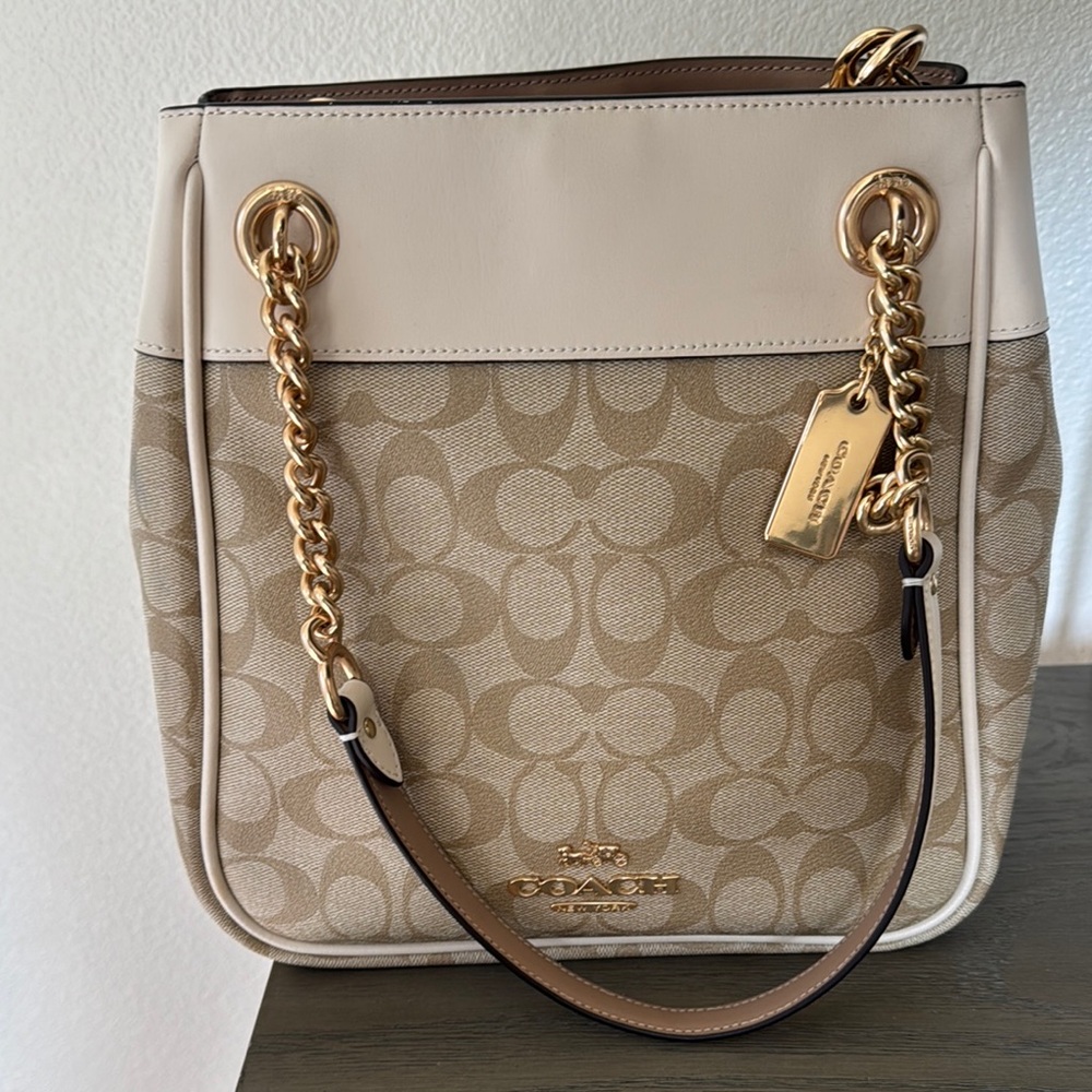 Coach Beige and Cream Shoulder Bag